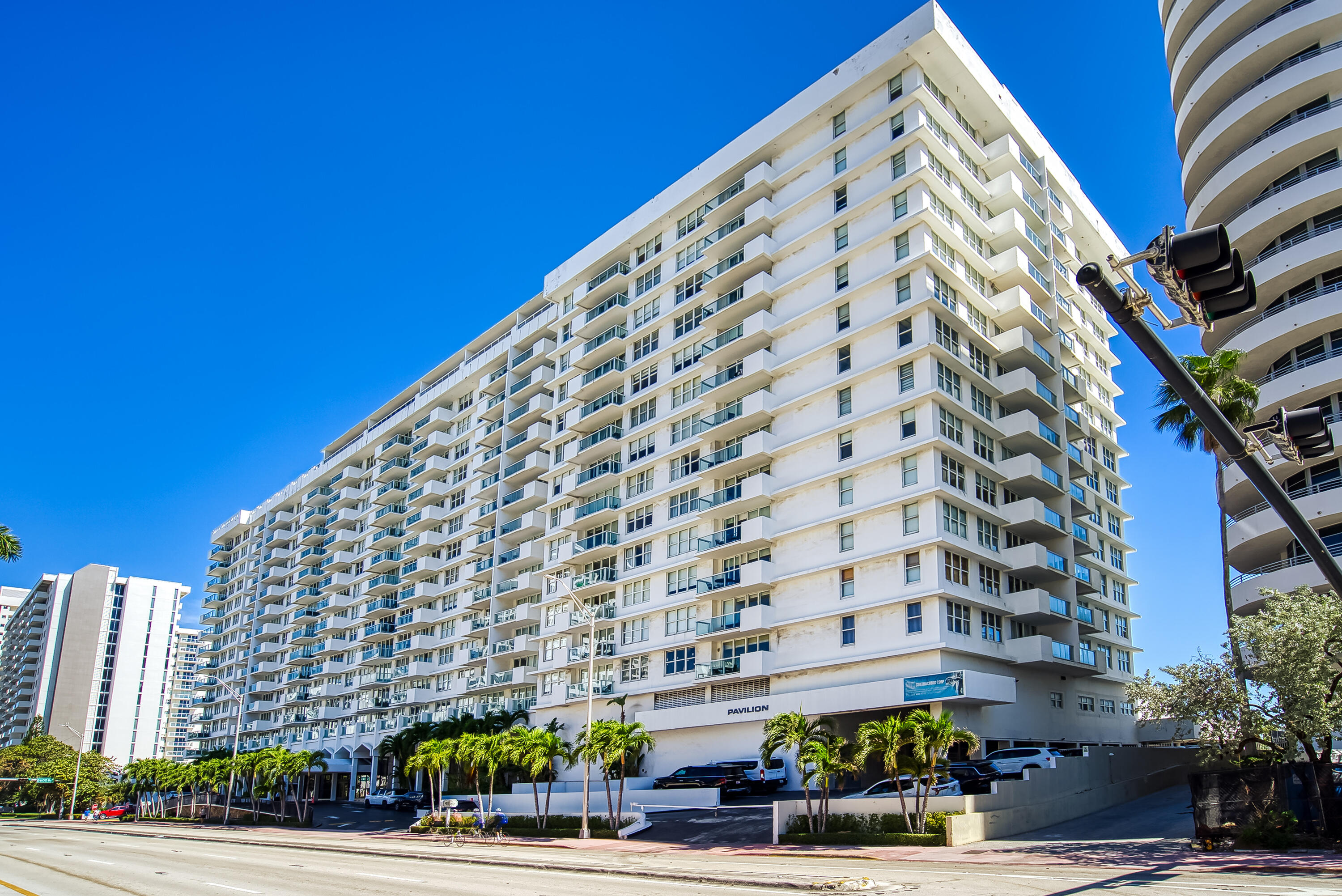 5601 Collins #M5 Miami Beach, FL 33140