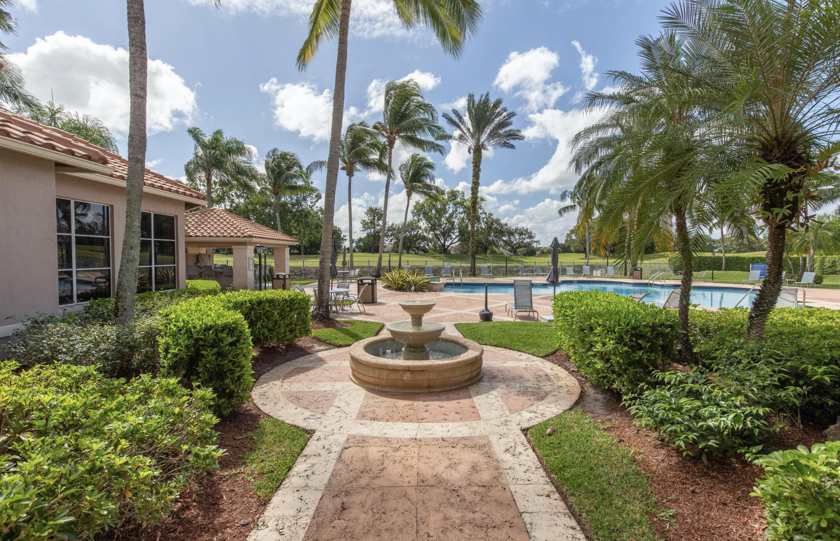 11790 Saint Andrews #305 Wellington, FL 33414