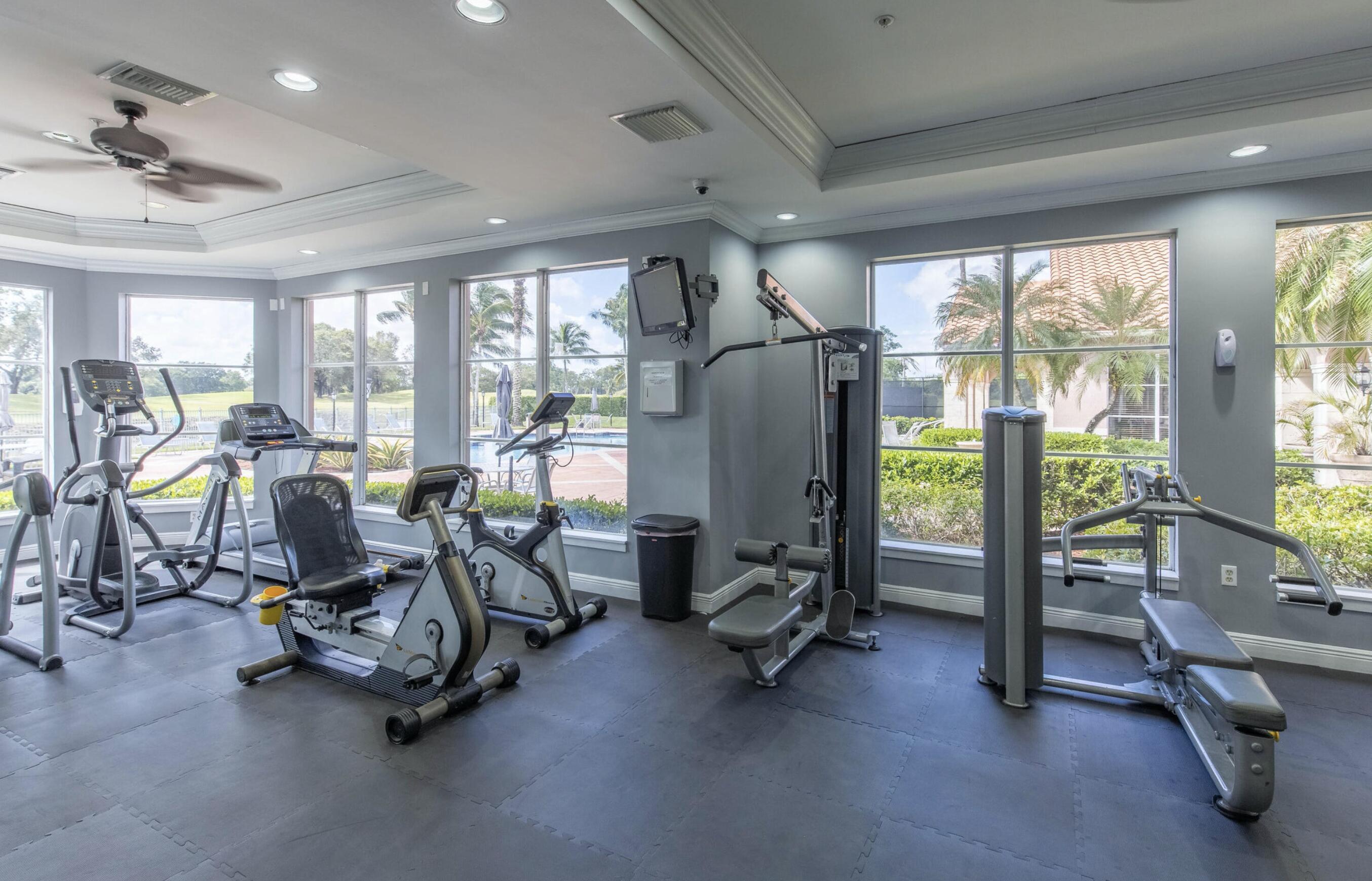 11790 Saint Andrews #305 Wellington, FL 33414