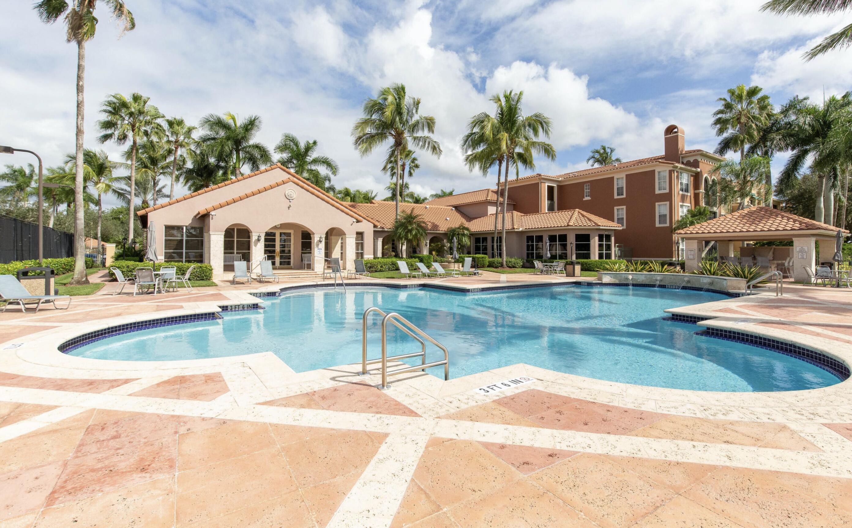 11790 Saint Andrews #305 Wellington, FL 33414