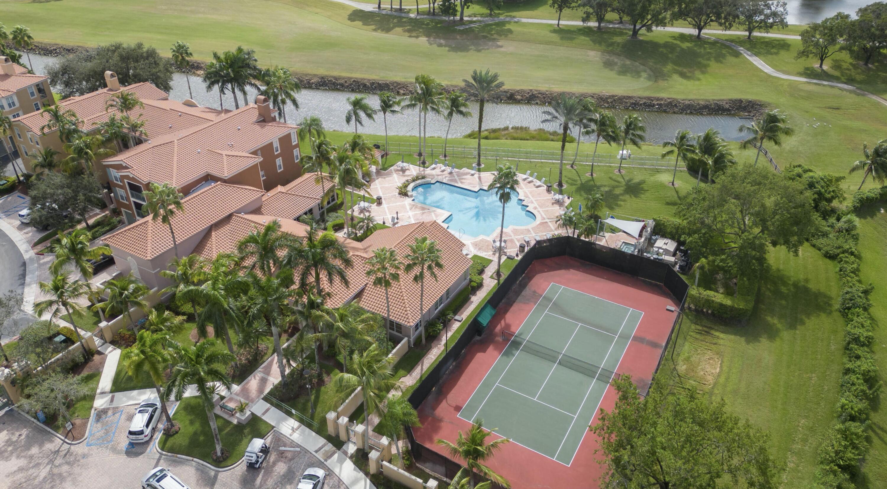 11790 Saint Andrews #305 Wellington, FL 33414