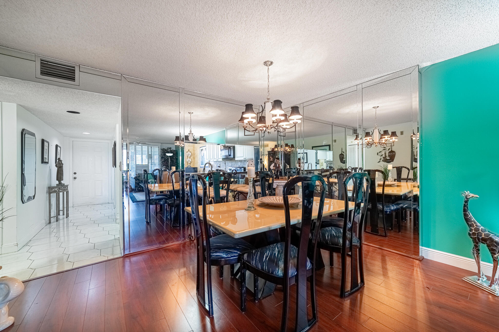 15456 Pembridge #111 Delray Beach, FL 33484