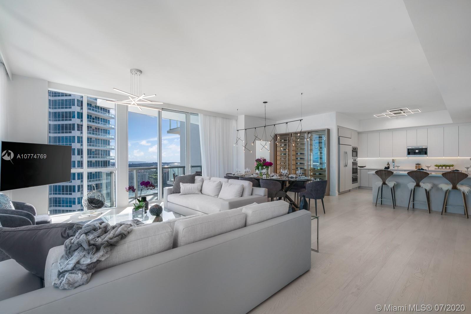 image Continuum South Beach North Tower18