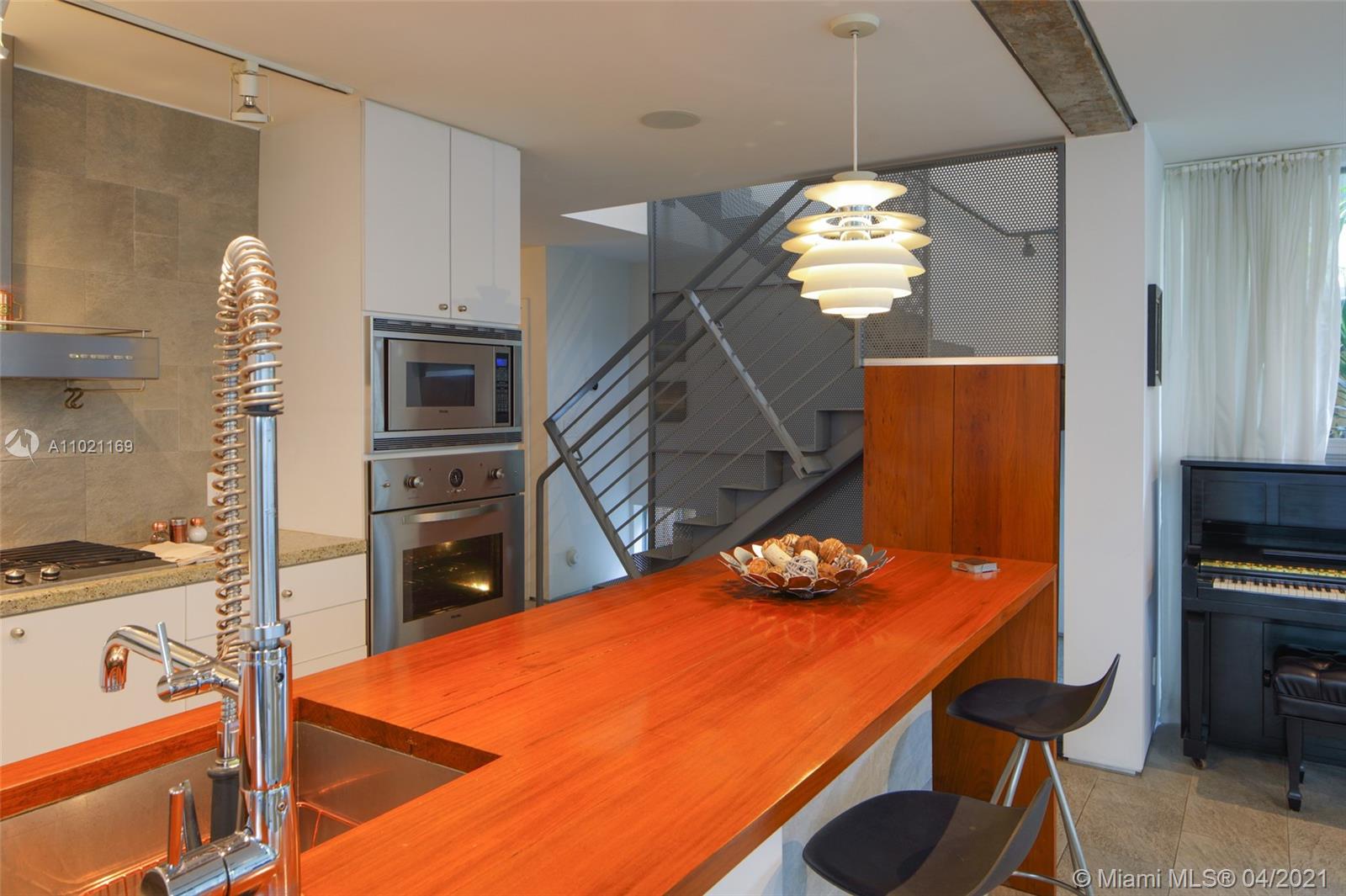 2460 Tigertail Ave Miami, FL 33133