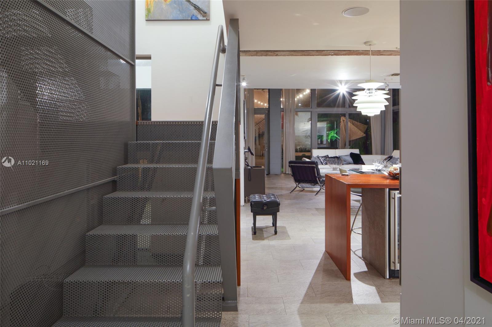 2460 Tigertail Ave Miami, FL 33133