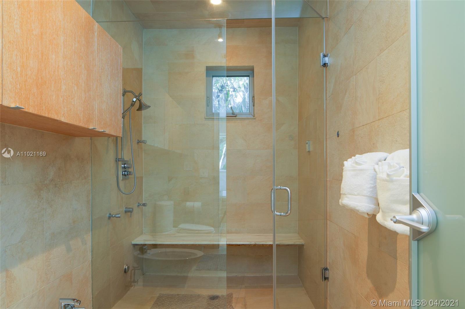 2460 Tigertail Ave Miami, FL 33133