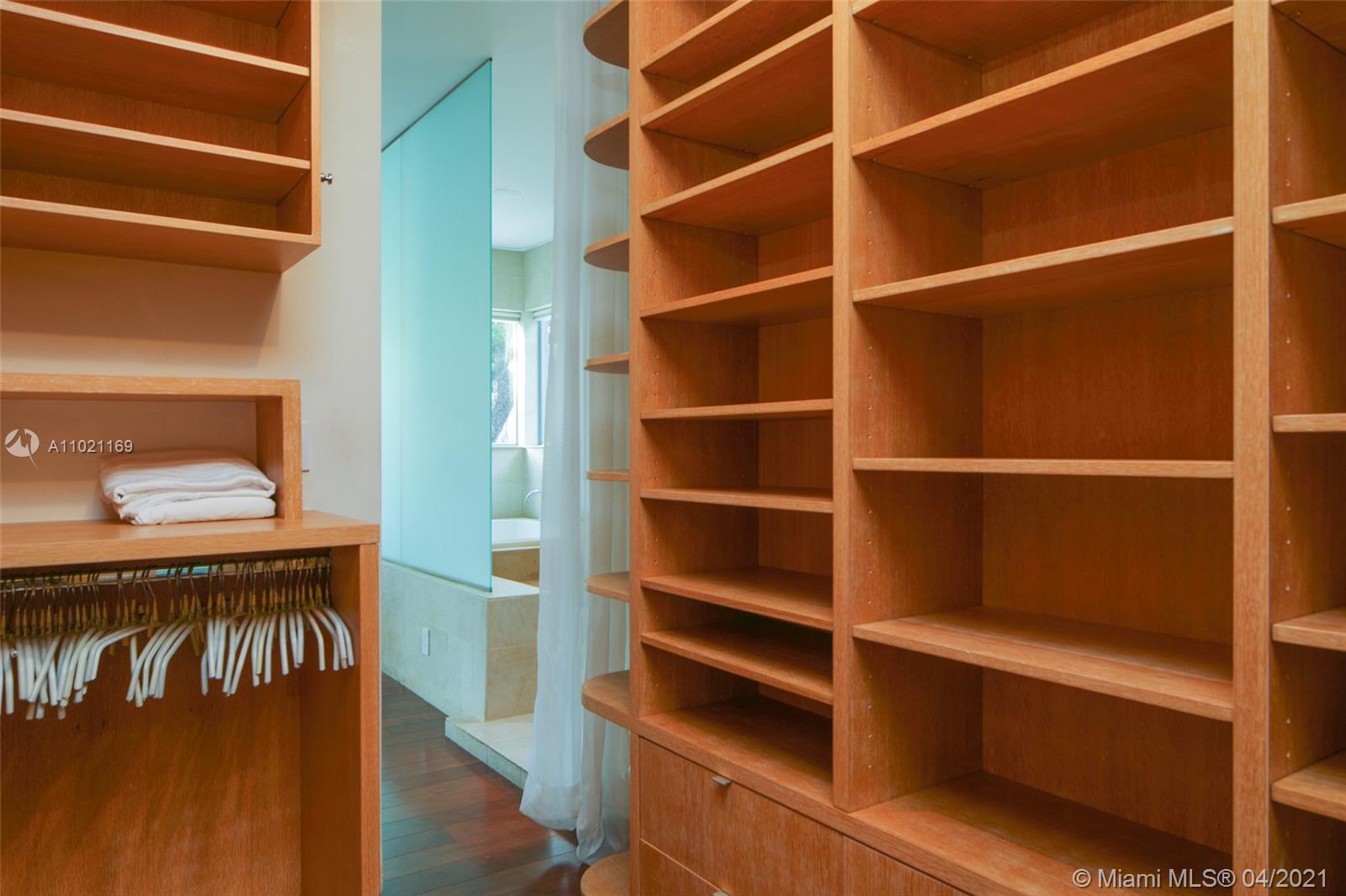 2460 Tigertail Ave Miami, FL 33133