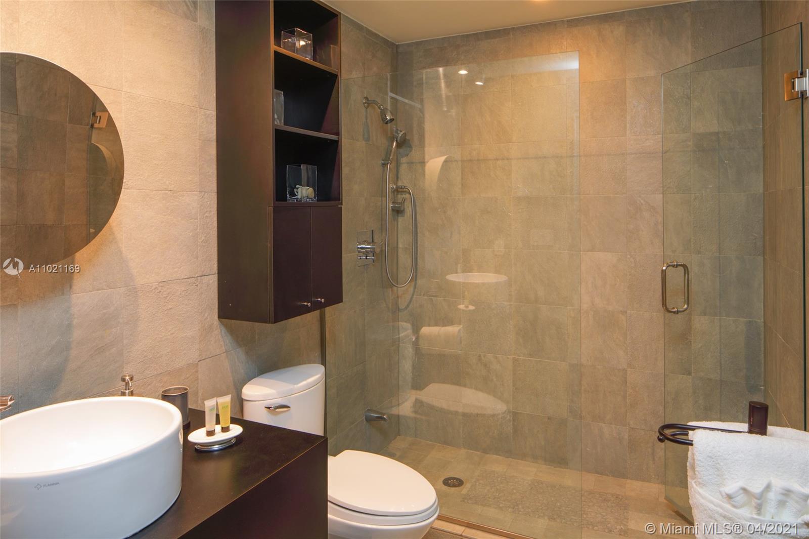 2460 Tigertail Ave Miami, FL 33133