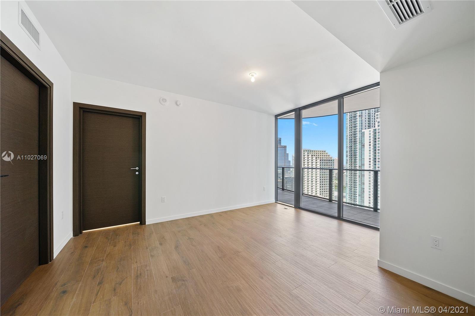 1000 Brickell Plaza #2909 Miami, FL 33131