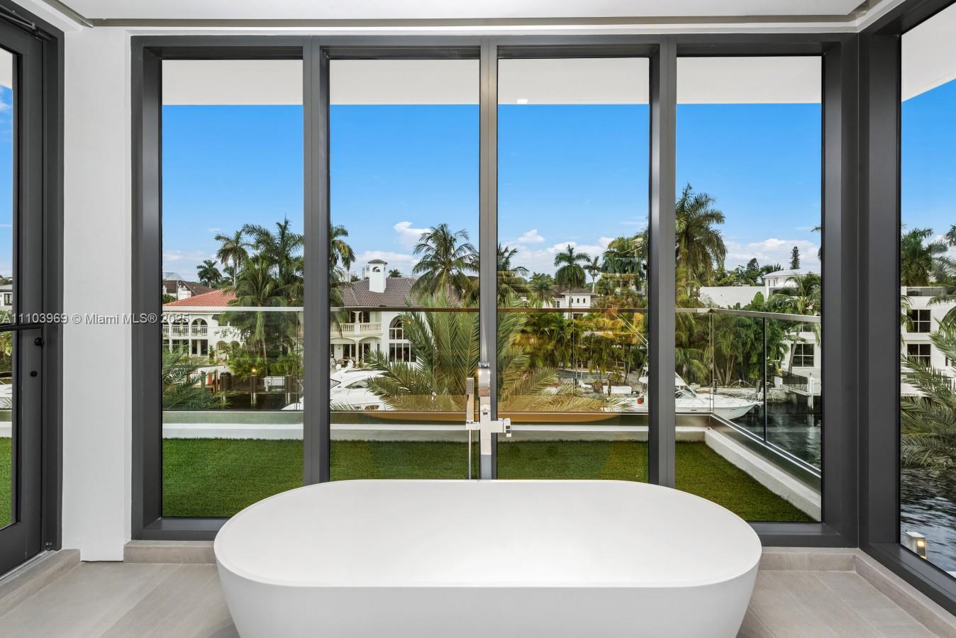 440 Mola Ave Fort Lauderdale, FL 33301