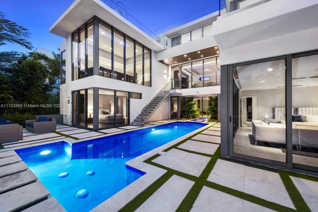 440 Mola Ave Fort Lauderdale, FL 33301