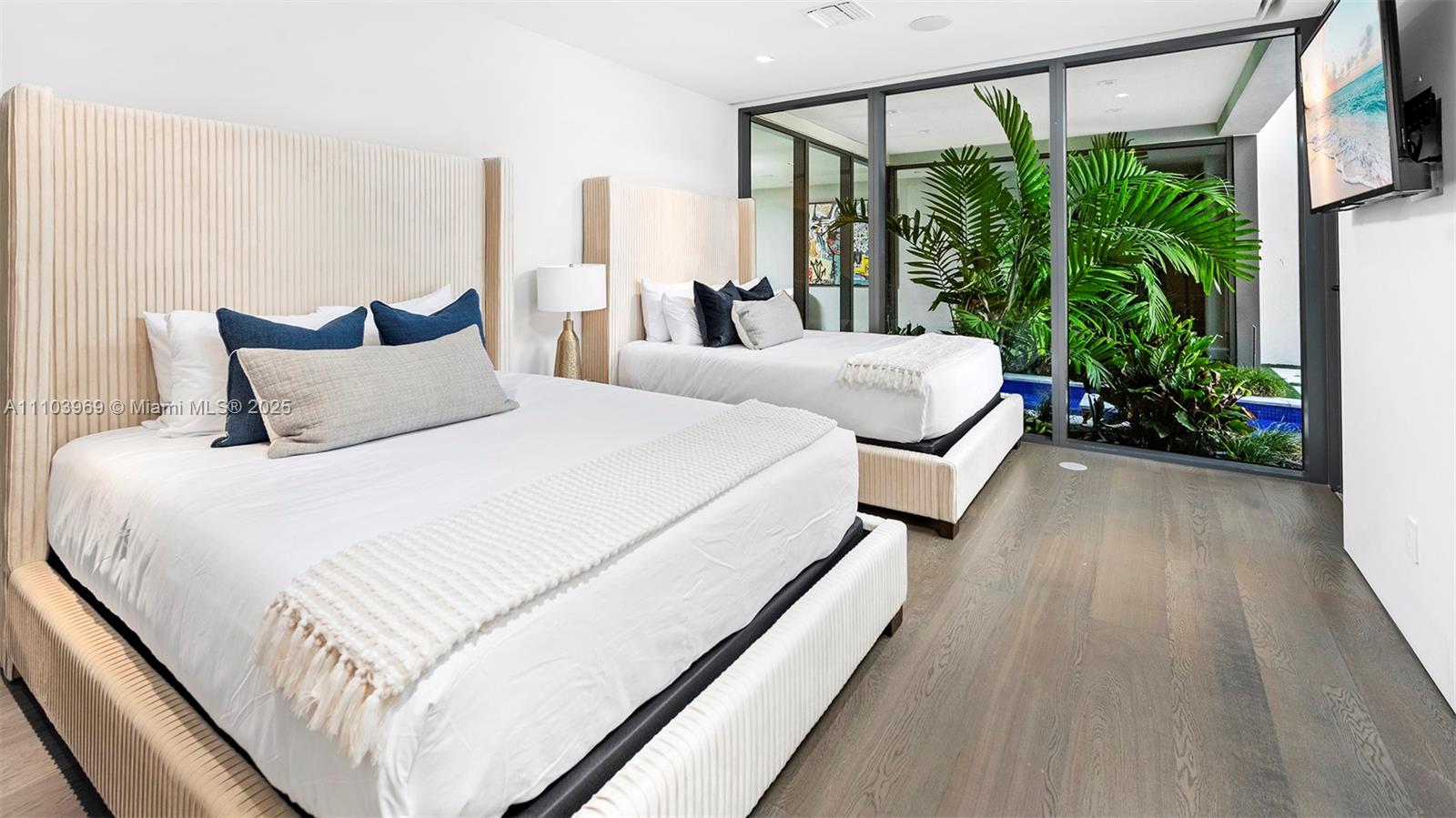 440 Mola Ave Fort Lauderdale, FL 33301