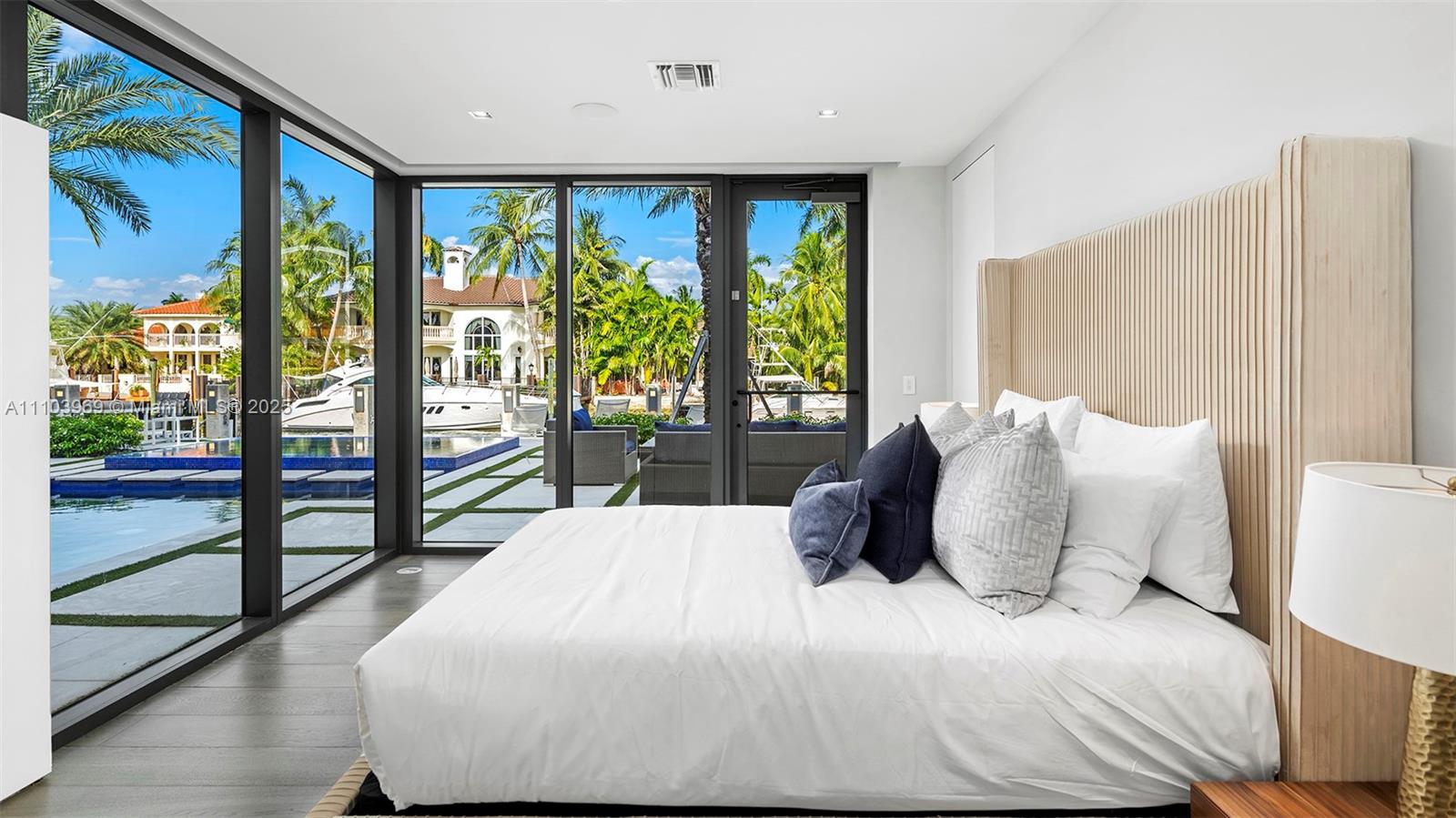 440 Mola Ave Fort Lauderdale, FL 33301