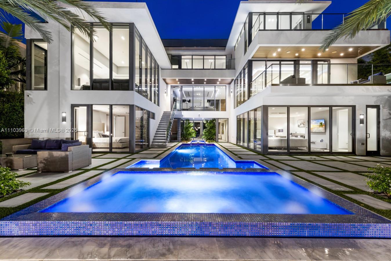 440 Mola Ave Fort Lauderdale, FL 33301