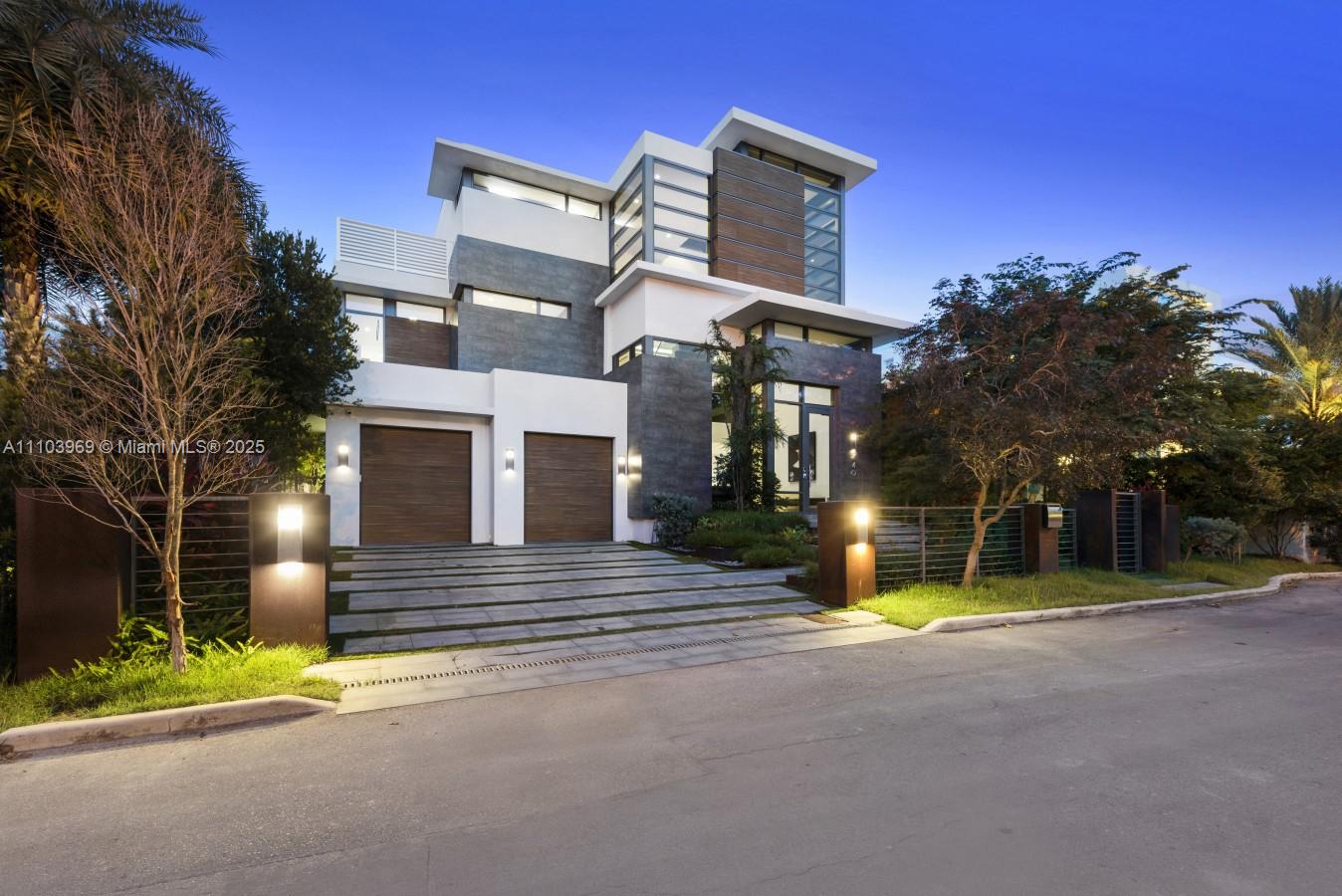 440 Mola Ave Fort Lauderdale, FL 33301