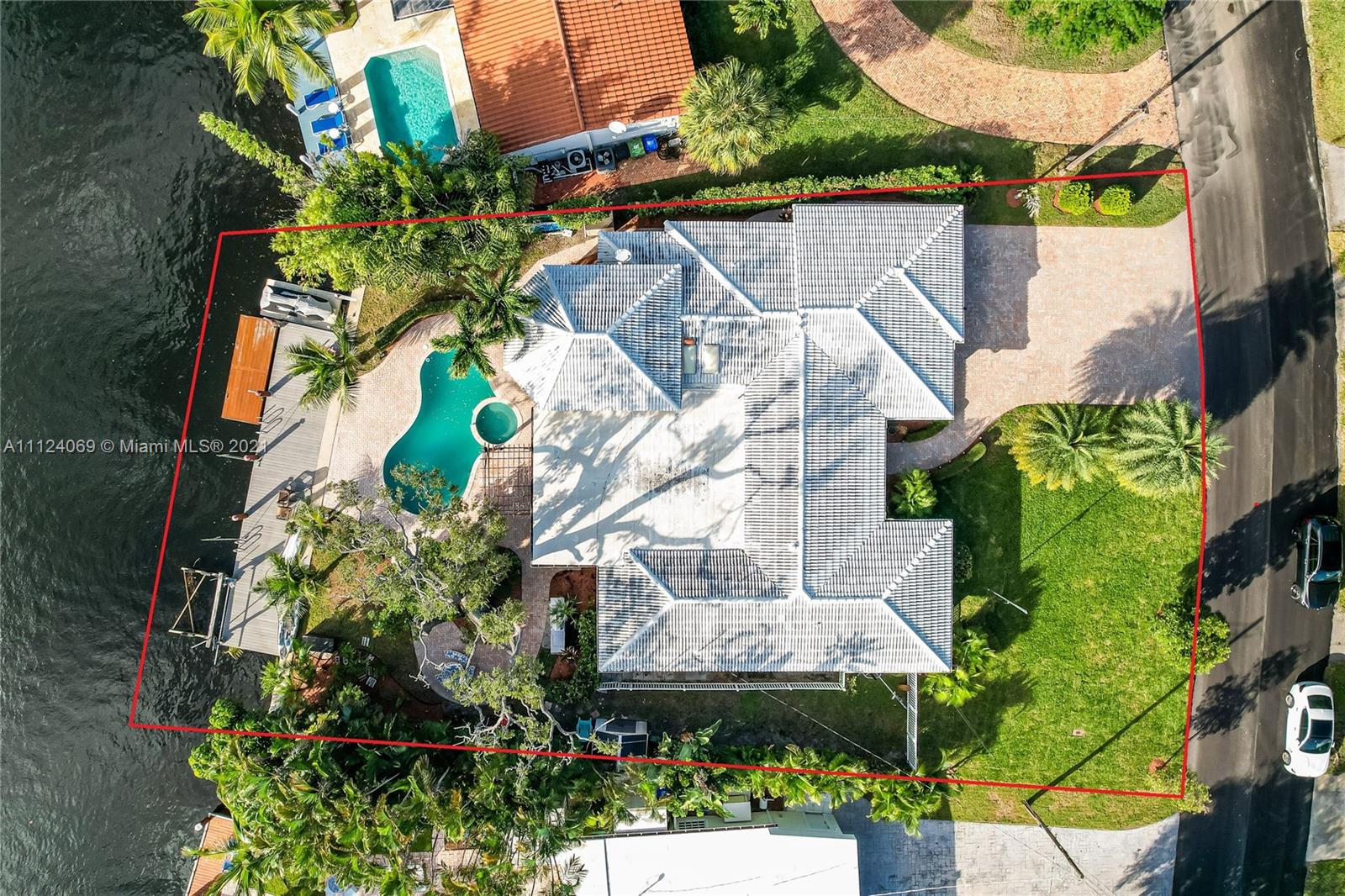 2801 Coral Shores Dr