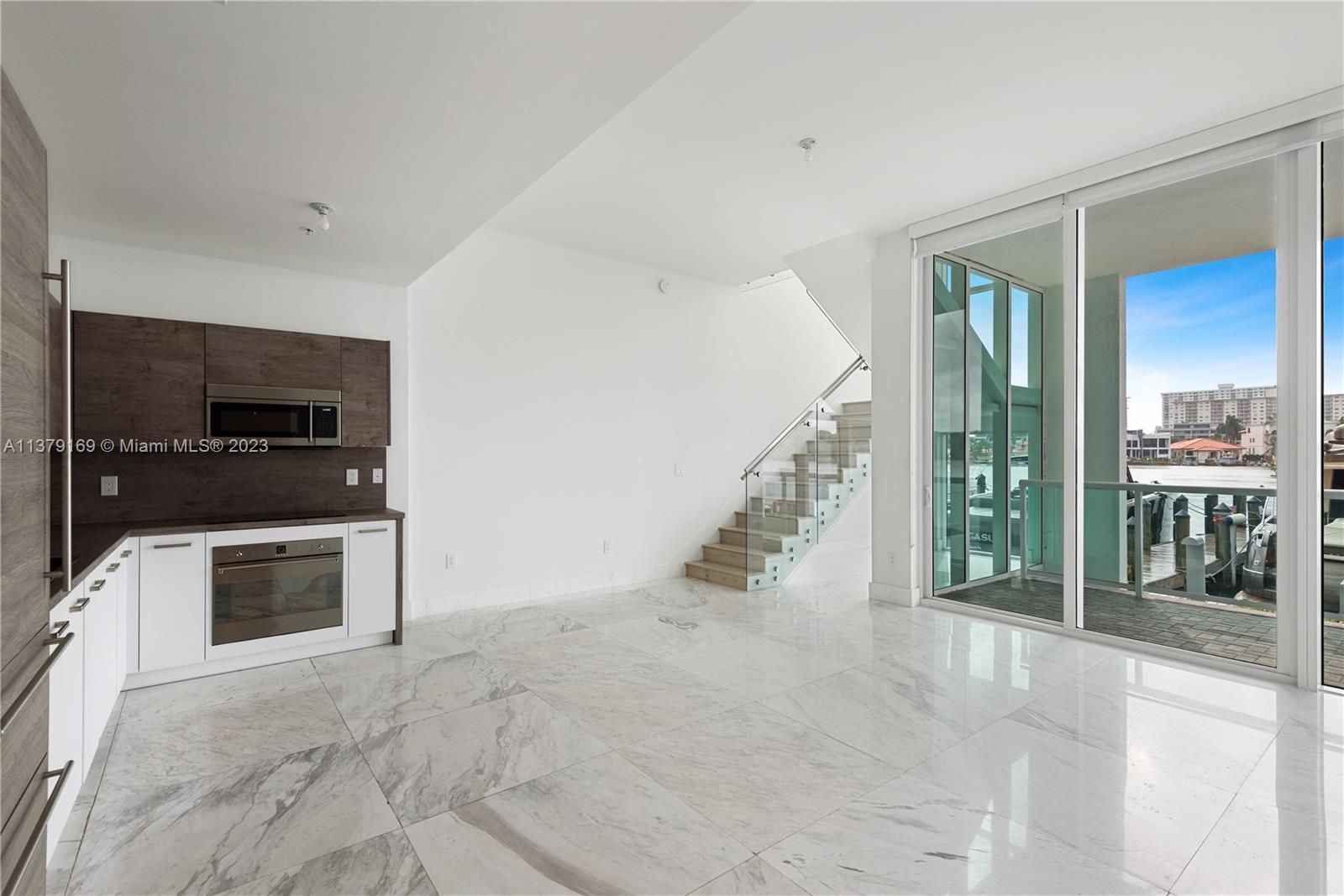 image 400 Sunny Isles7