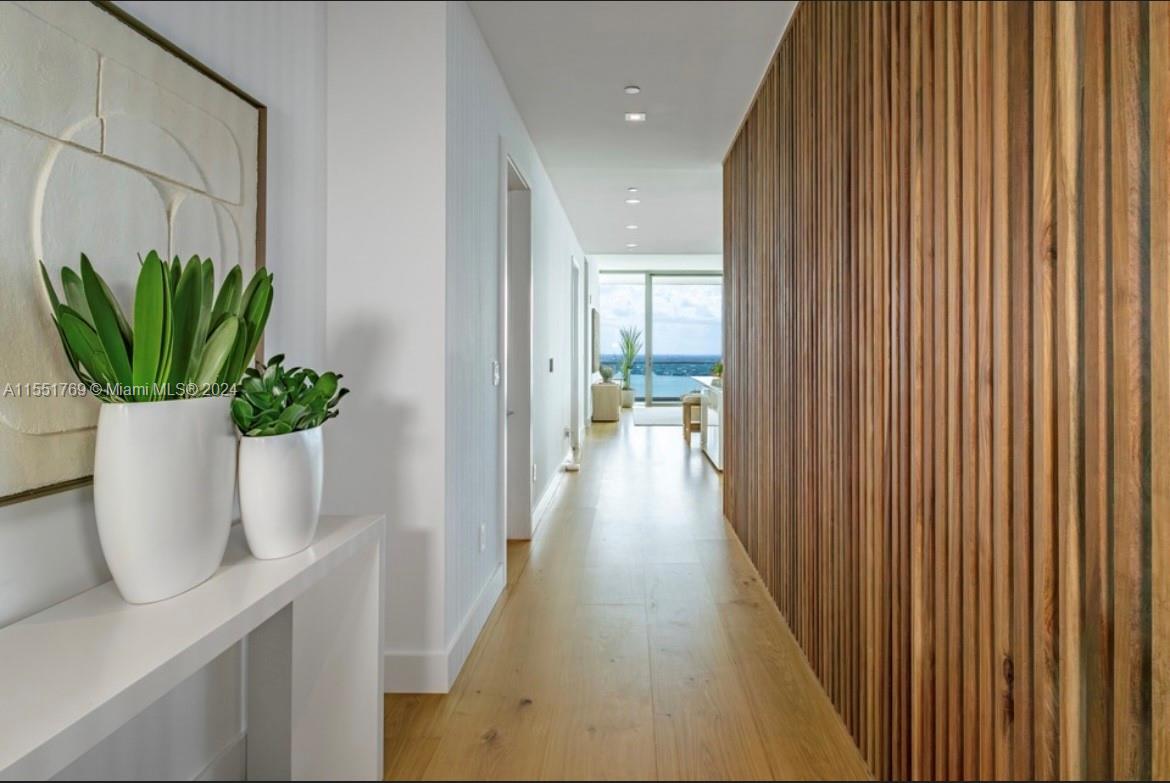 10203 Collins Ave #PH01N - 2701N Bal Harbour, FL 33154