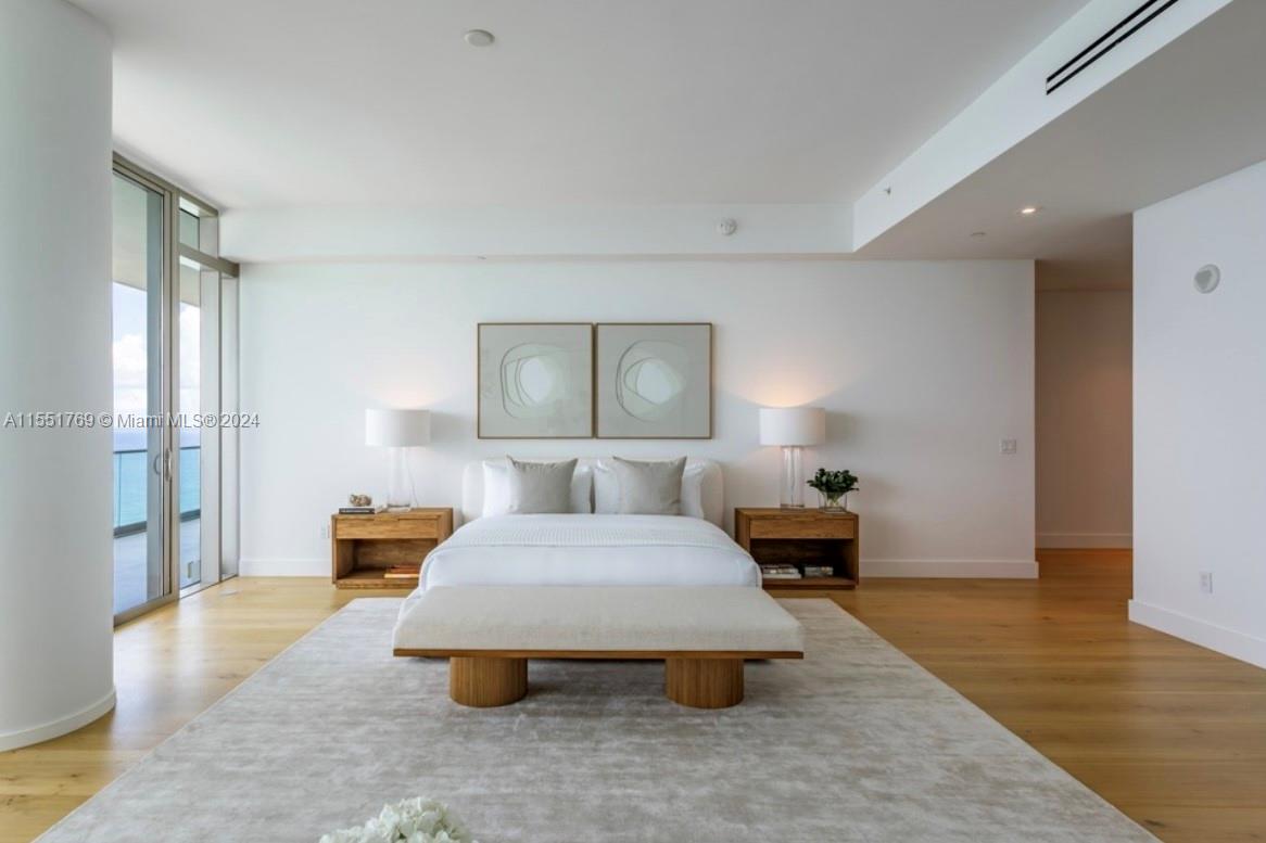 10203 Collins Ave #PH01N - 2701N Bal Harbour, FL 33154