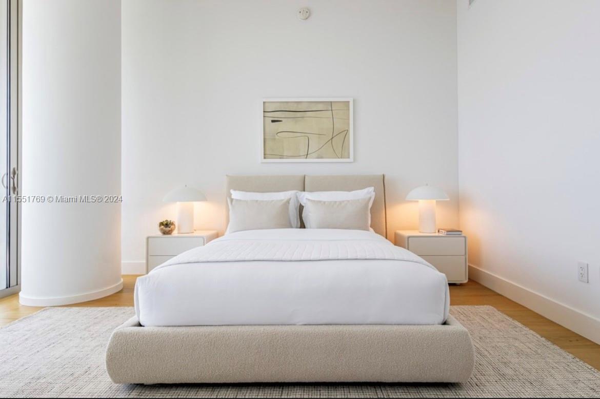 10203 Collins Ave #PH01N - 2701N Bal Harbour, FL 33154