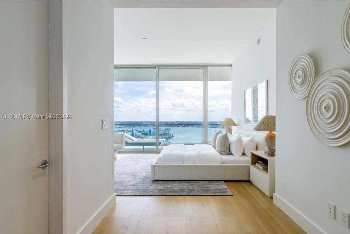 10203 Collins Ave #PH01N - 2701N Bal Harbour, FL 33154