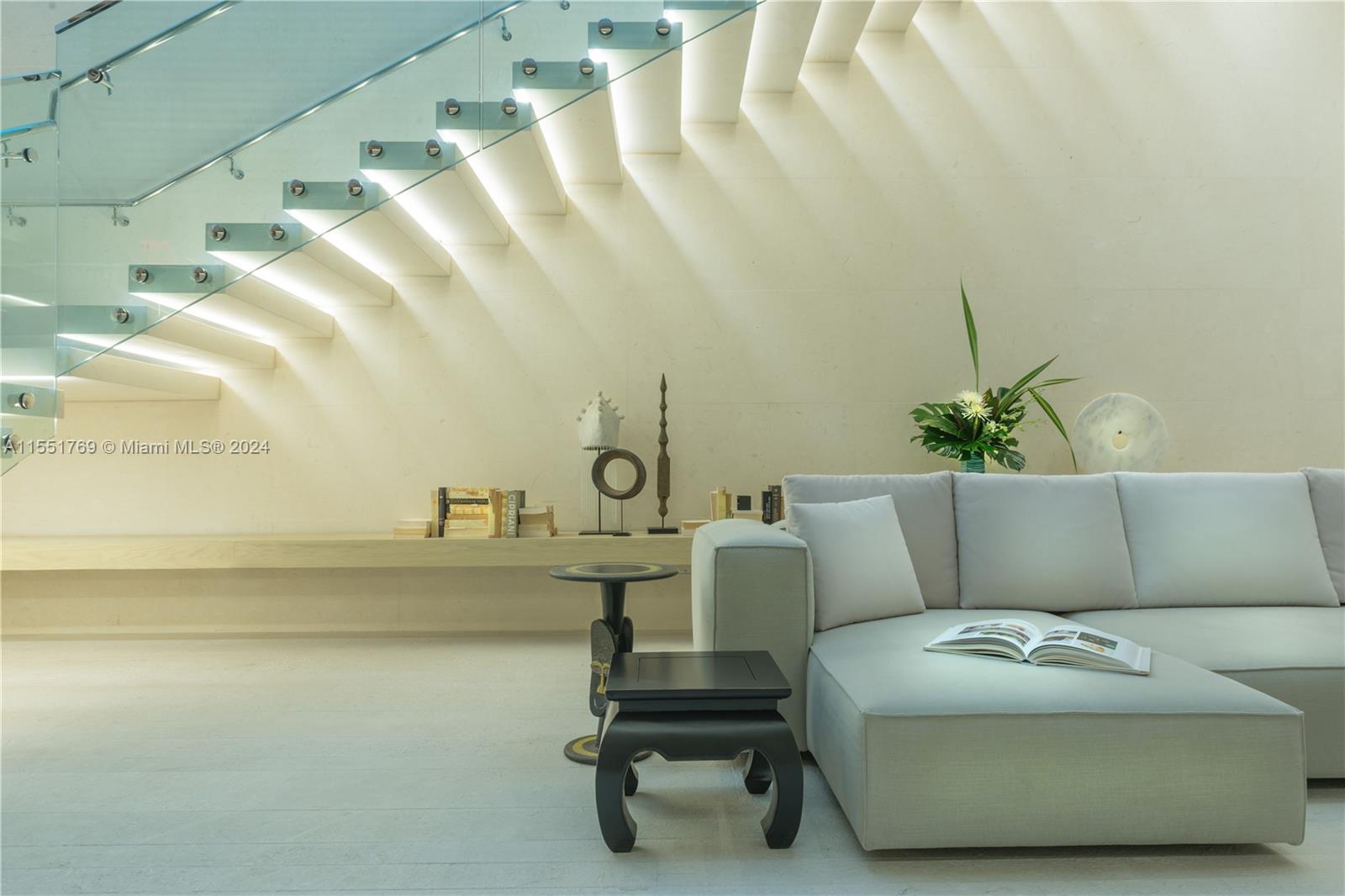 10203 Collins Ave #PH01N - 2701N Bal Harbour, FL 33154