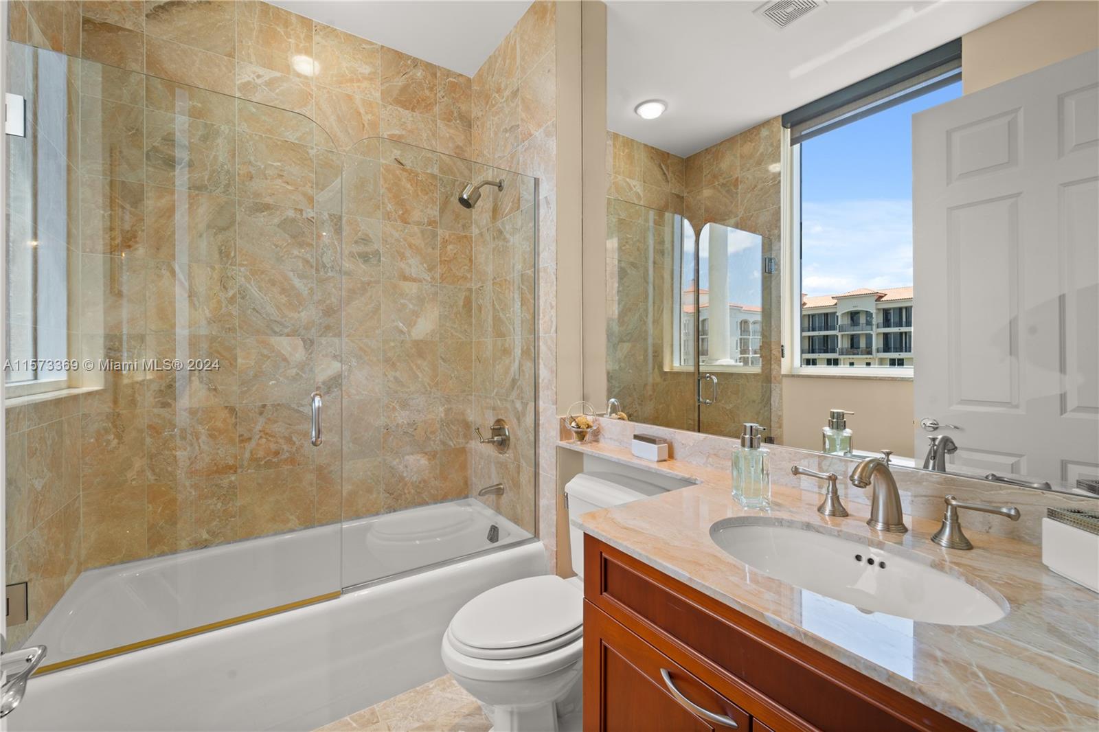 13621 Deering Bay Dr #1104 Coral Gables, FL 33158