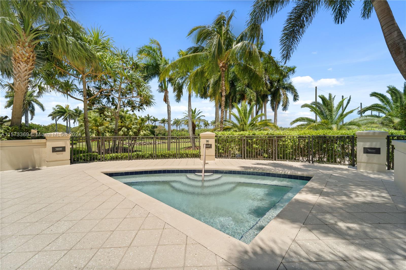 13621 Deering Bay Dr #1104 Coral Gables, FL 33158