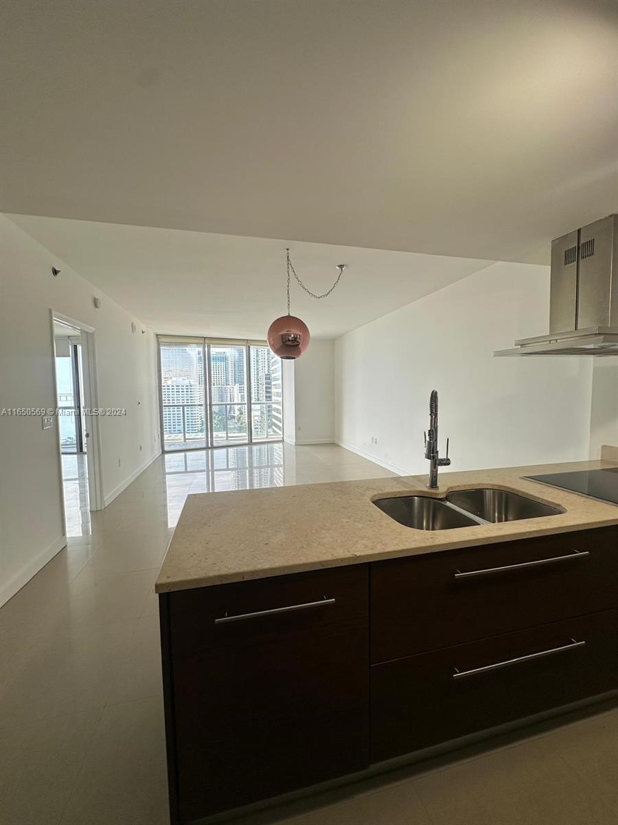 image Icon Brickell II6