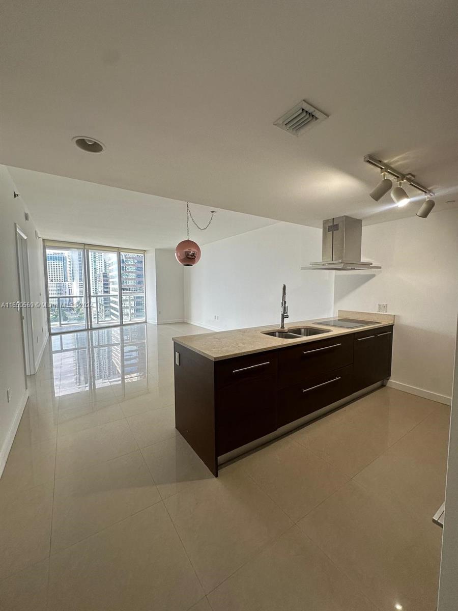 image Icon Brickell II7