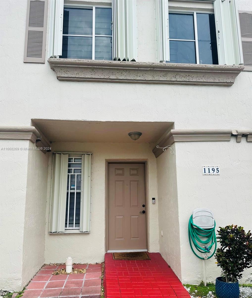 1195 NW 124th Ave #2202