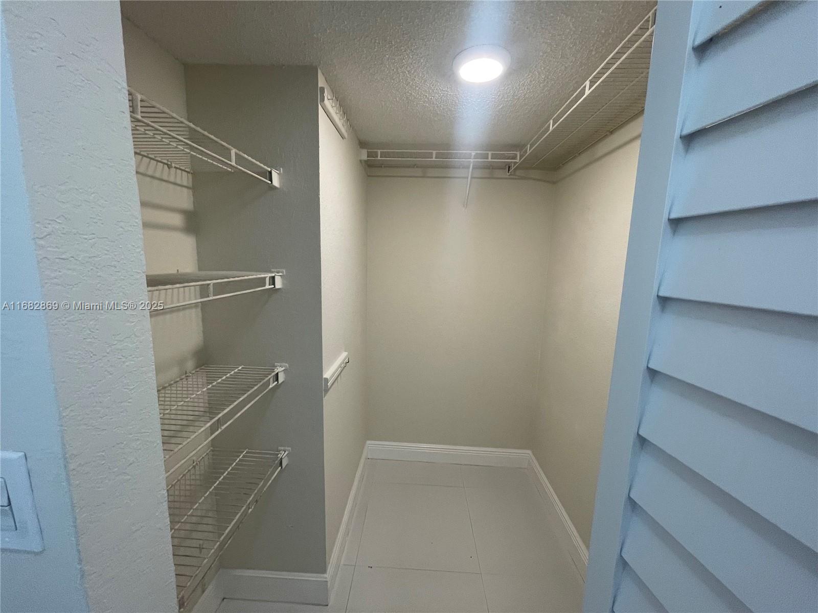 4255 N University Dr #201 Sunrise, FL 33351