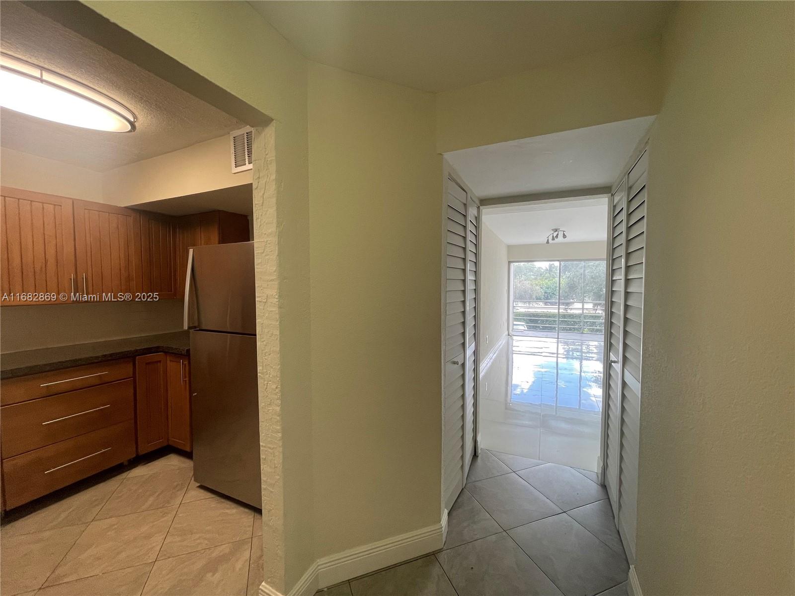4255 N University Dr #201 Sunrise, FL 33351
