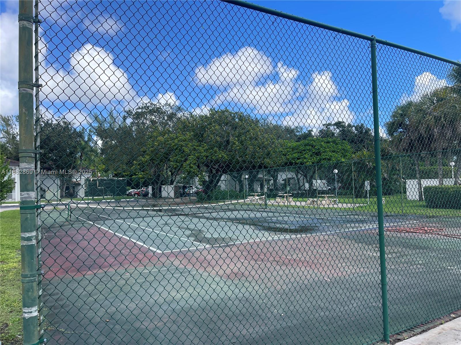 4255 N University Dr #201 Sunrise, FL 33351