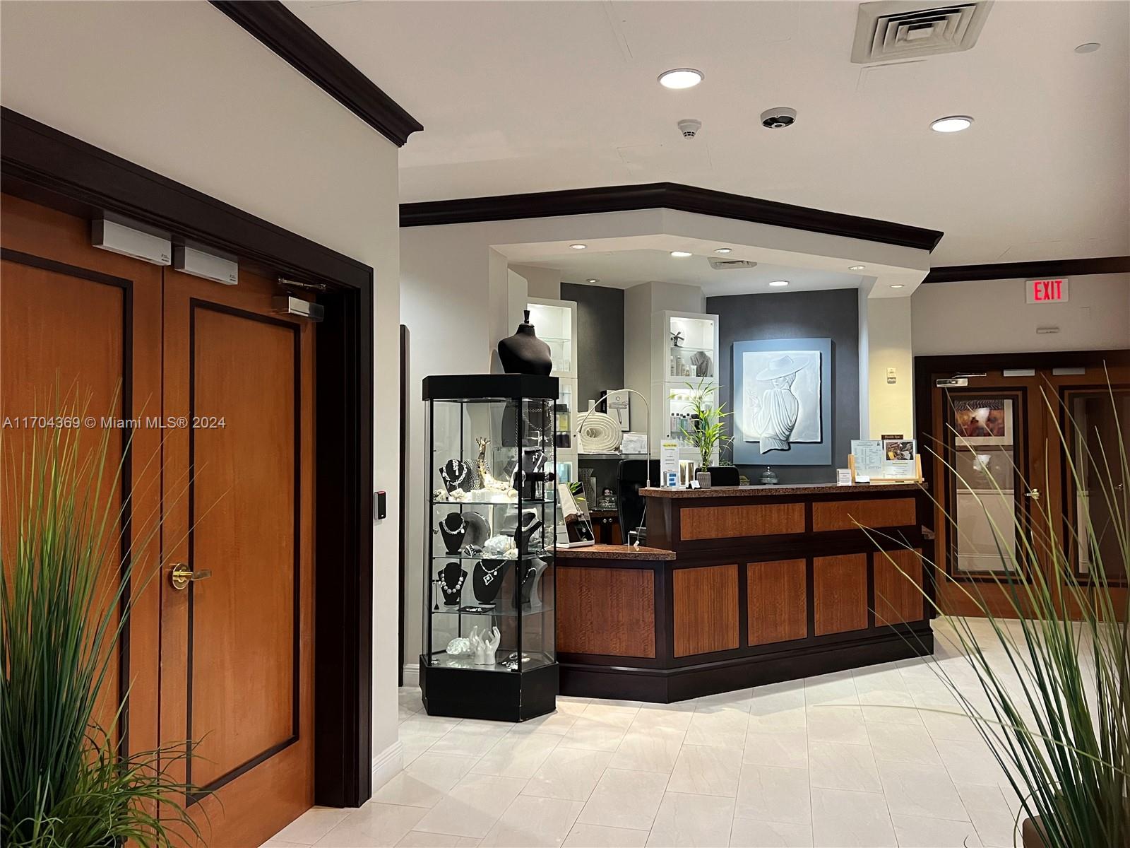 610 W Las Olas Blvd #914N Fort Lauderdale, FL 33312