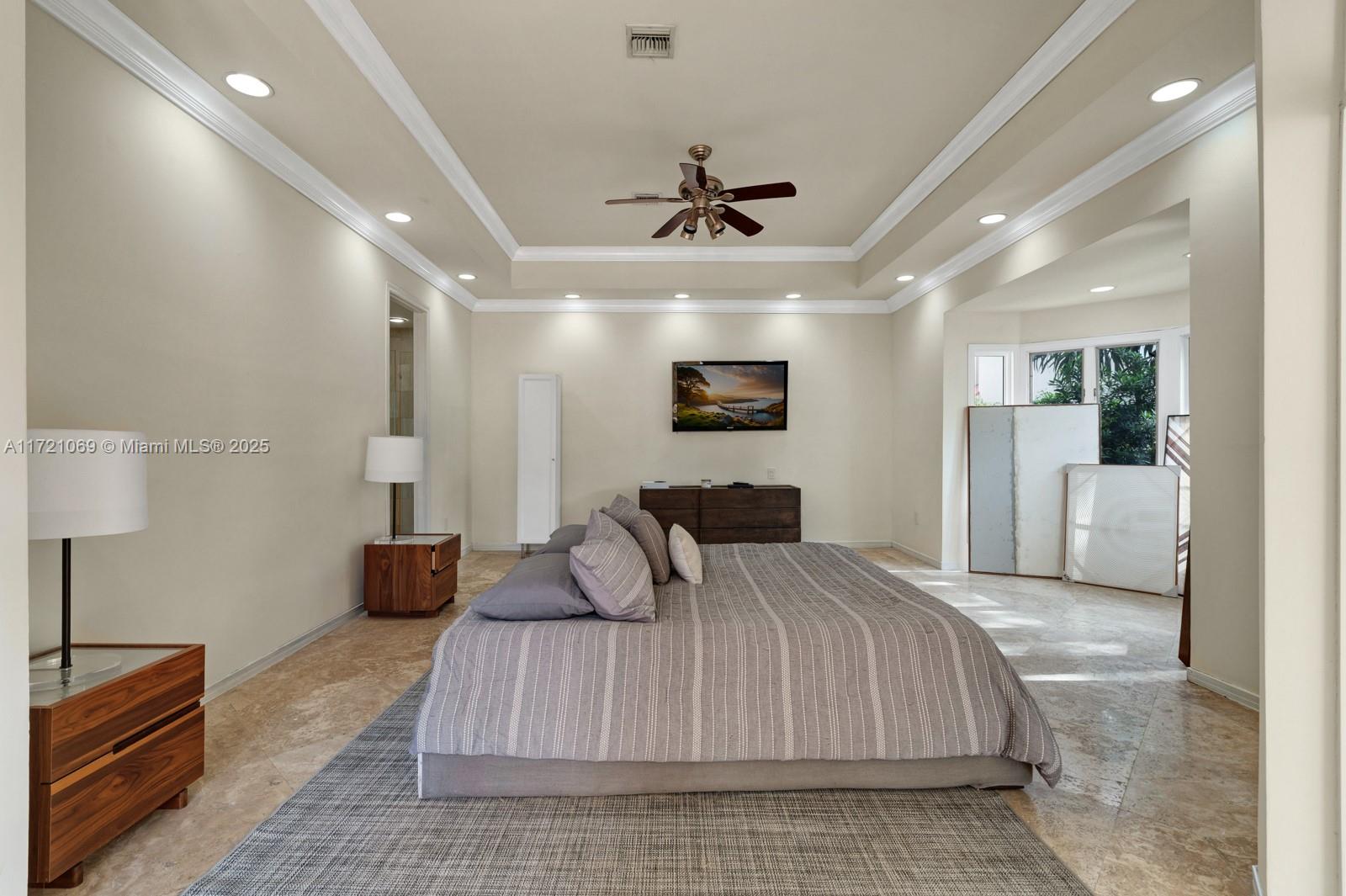 322 Costa Brava Ct Coral Gables, FL 33143 322 Costa Brava Ct Coral Gables, FL 33143