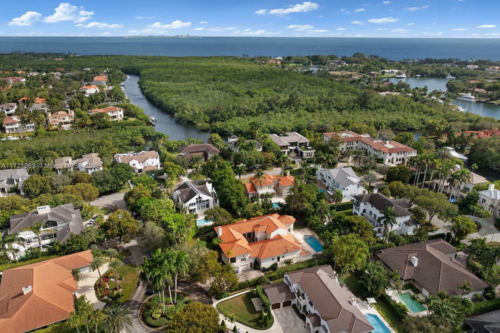 322 Costa Brava Ct Coral Gables, FL 33143 322 Costa Brava Ct Coral Gables, FL 33143
