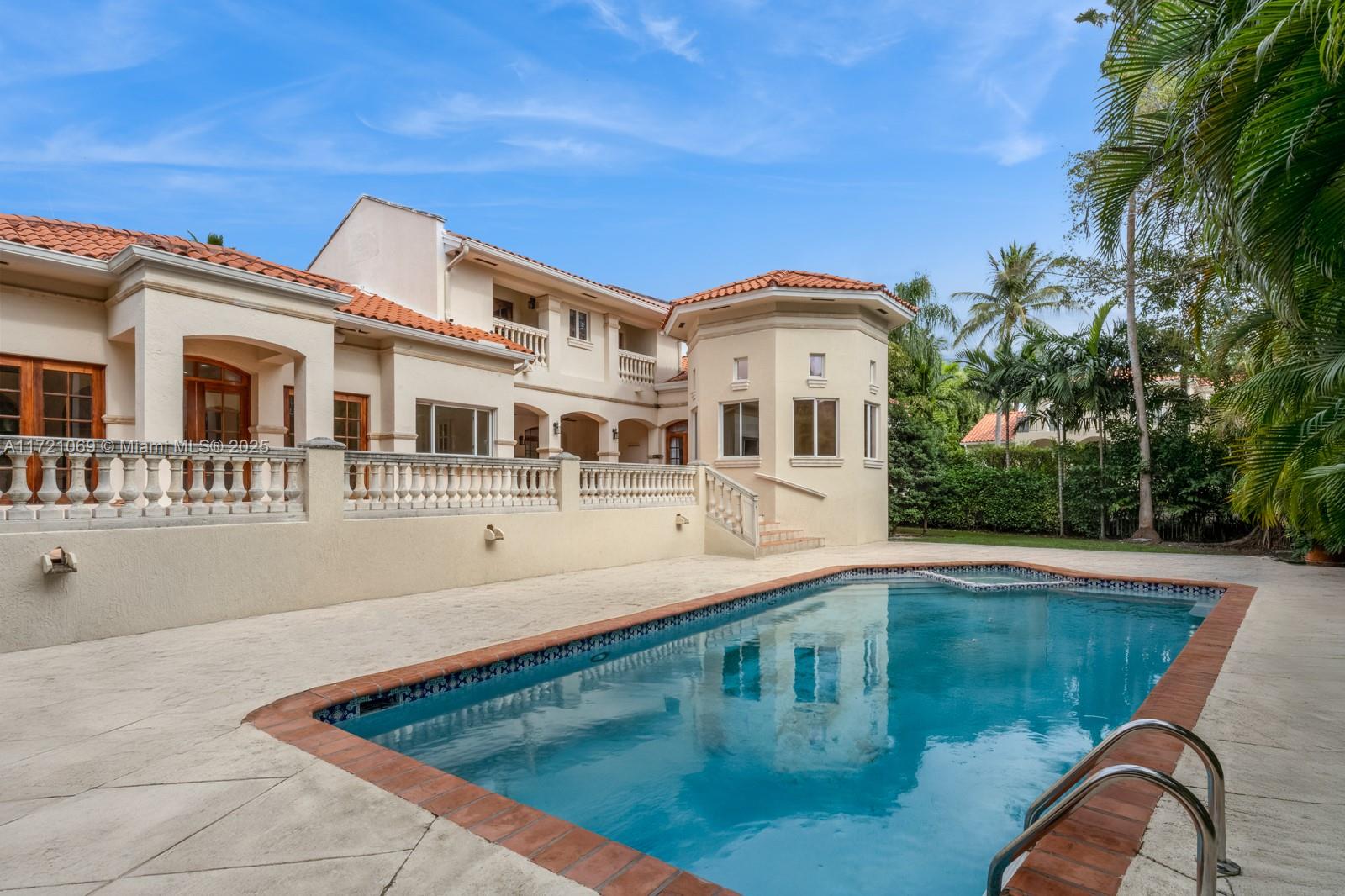 322 Costa Brava Ct Coral Gables, FL 33143 322 Costa Brava Ct Coral Gables, FL 33143