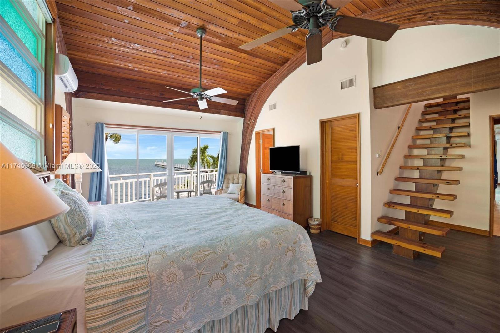 815 E Shore Dr Lower Keys, FL 33042 815 E Shore Dr Lower Keys, FL 33042
