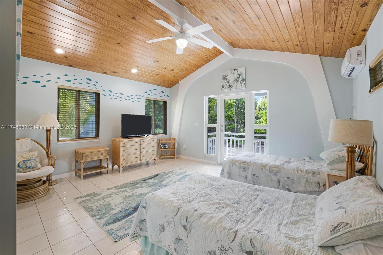 815 E Shore Dr Lower Keys, FL 33042 815 E Shore Dr Lower Keys, FL 33042