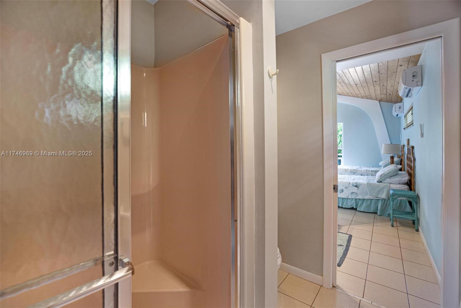 815 E Shore Dr Lower Keys, FL 33042 815 E Shore Dr Lower Keys, FL 33042