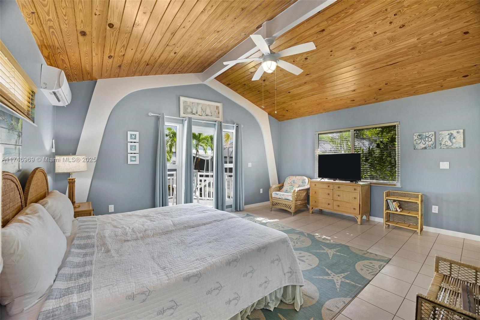 815 E Shore Dr Lower Keys, FL 33042 815 E Shore Dr Lower Keys, FL 33042