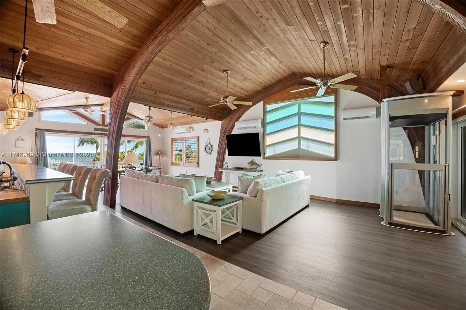815 E Shore Dr Lower Keys, FL 33042 815 E Shore Dr Lower Keys, FL 33042