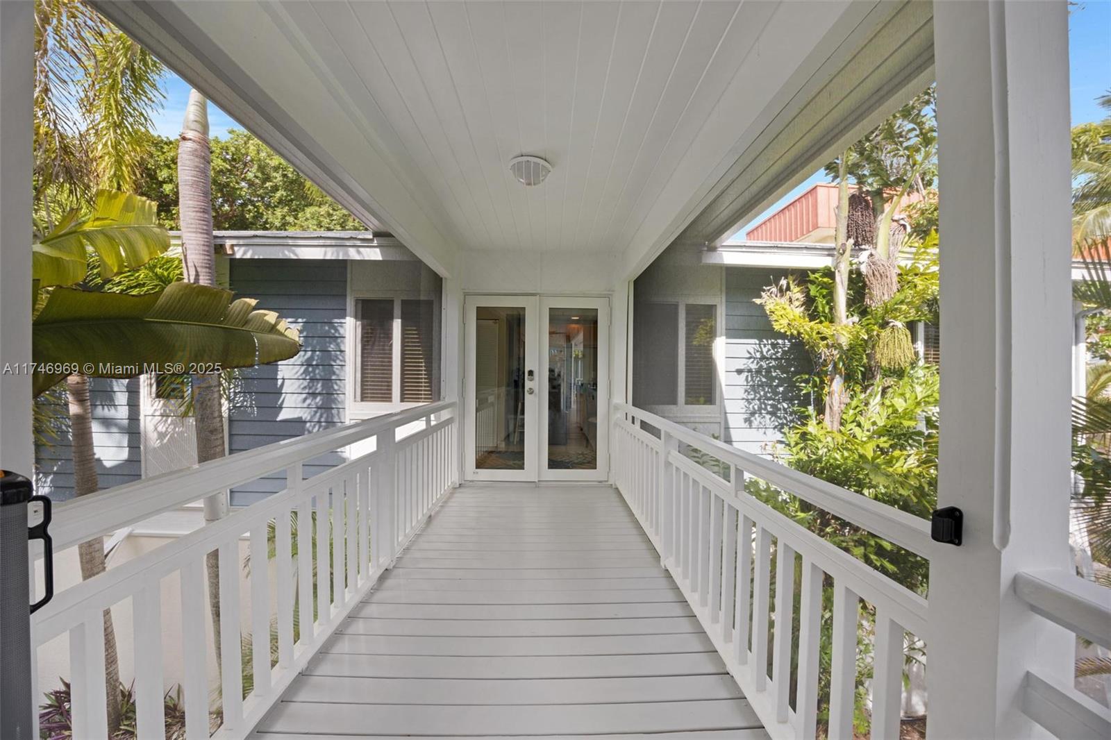 815 E Shore Dr Lower Keys, FL 33042 815 E Shore Dr Lower Keys, FL 33042