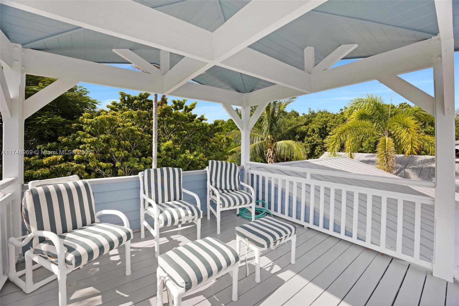 815 E Shore Dr Lower Keys, FL 33042 815 E Shore Dr Lower Keys, FL 33042