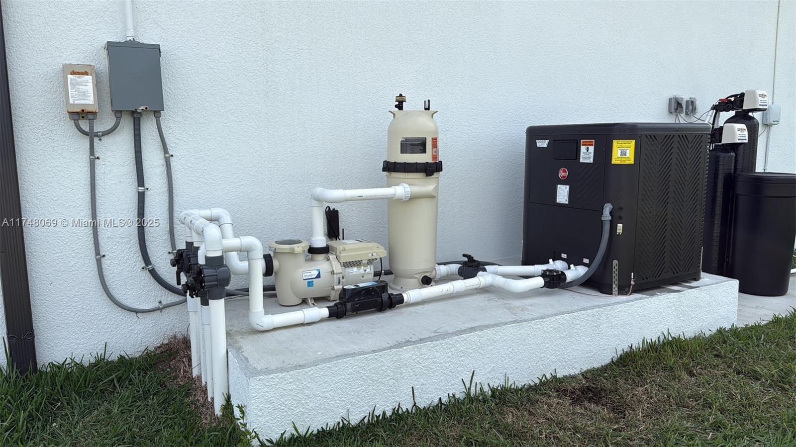 3517 NW 46th Ave Cape Coral, FL 33993