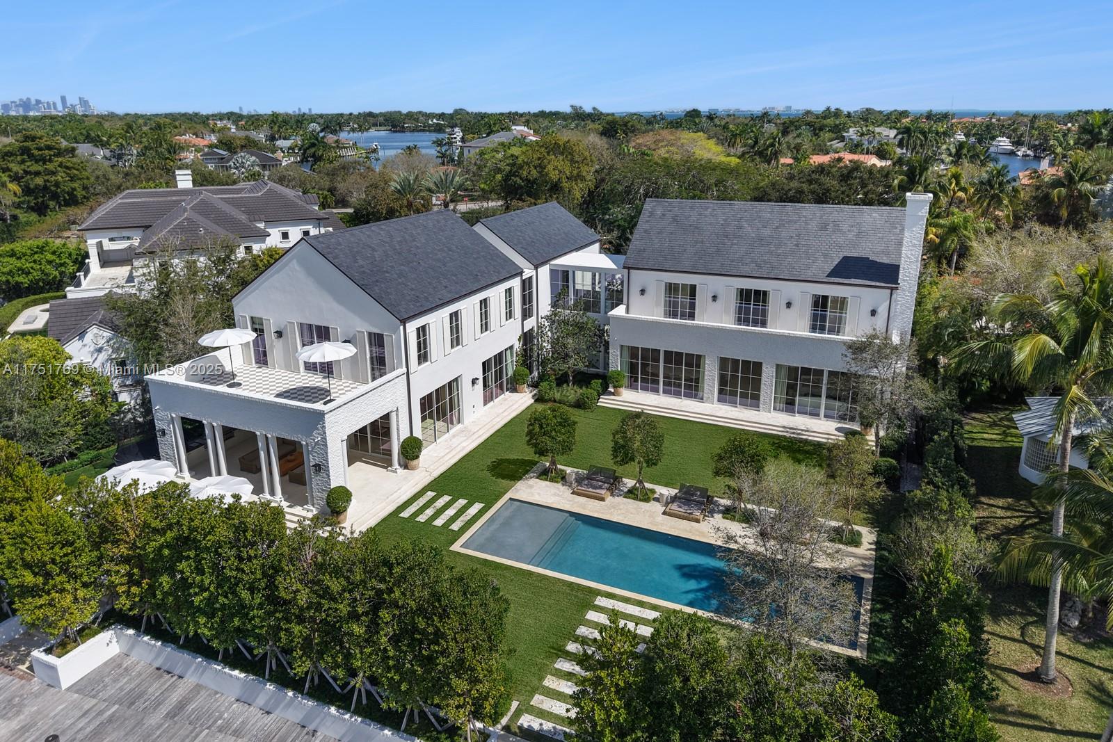 9330 Gallardo St,Coral Gables, FL 33156