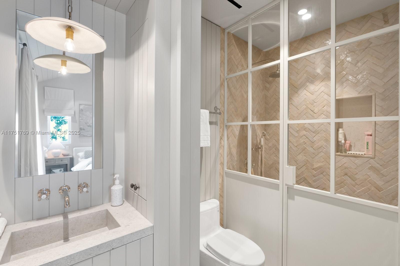 9330 Gallardo St Coral Gables, FL 33156