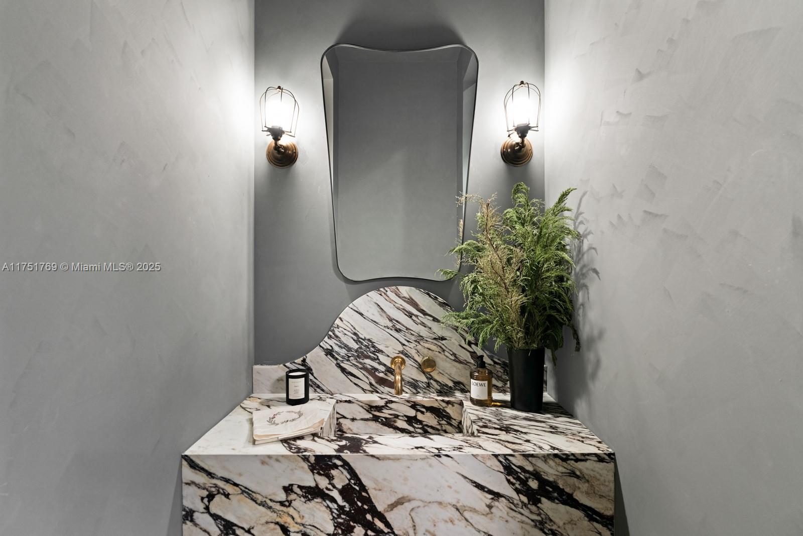 9330 Gallardo St Coral Gables, FL 33156