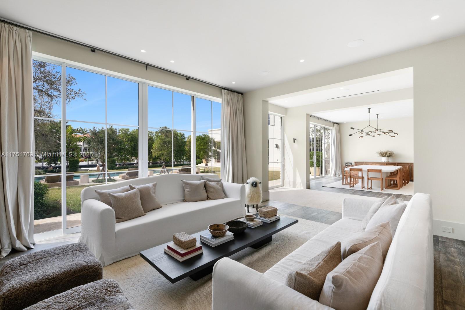 9330 Gallardo St Coral Gables, FL 33156